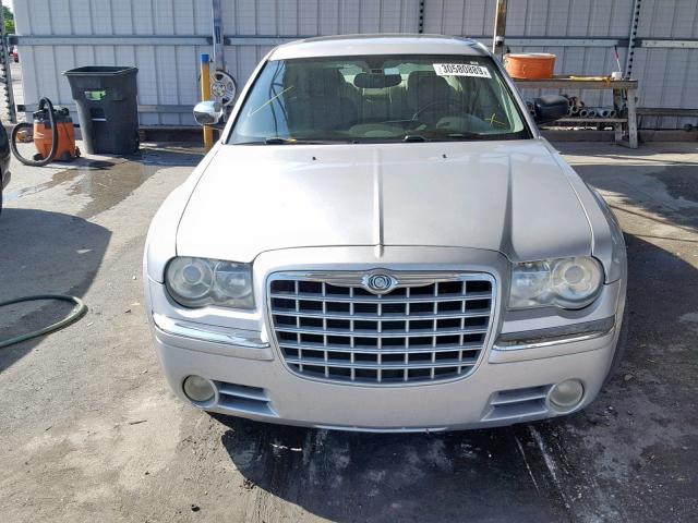 2C3LA63H96H135033 - 2006 CHRYSLER 300C GRAY photo 9