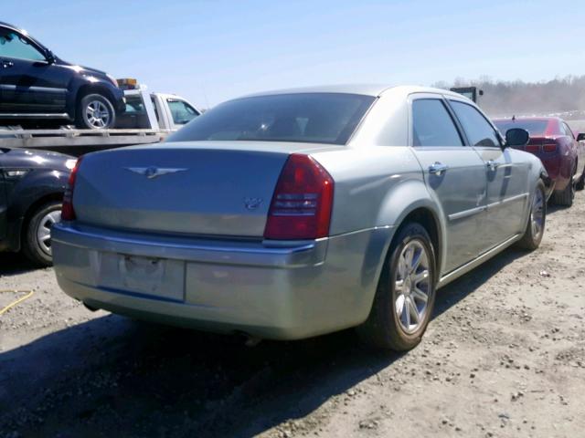 2C3JA63H55H110216 - 2005 CHRYSLER 300C GRAY photo 4