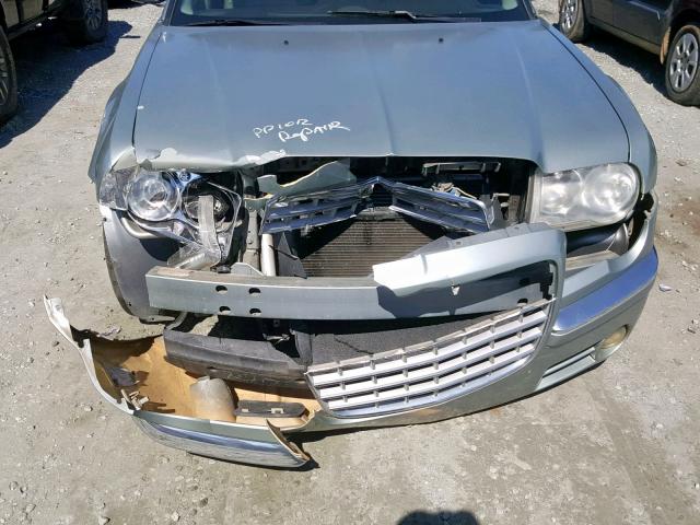 2C3JA63H55H110216 - 2005 CHRYSLER 300C GRAY photo 7