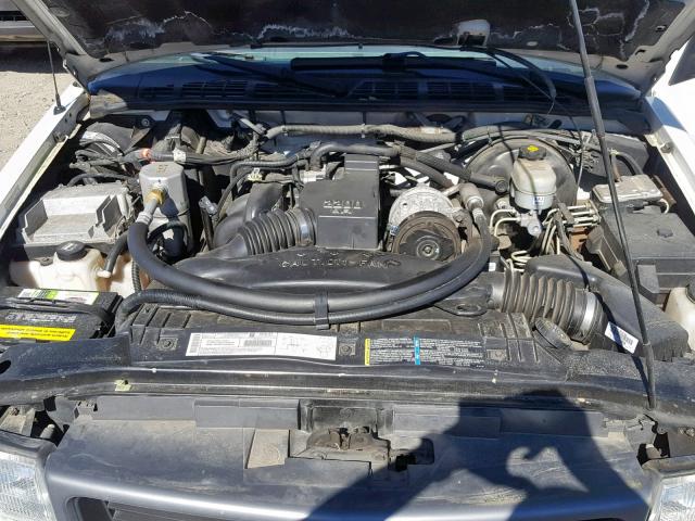 1GTCS14H138156809 - 2003 GMC SONOMA WHITE photo 7