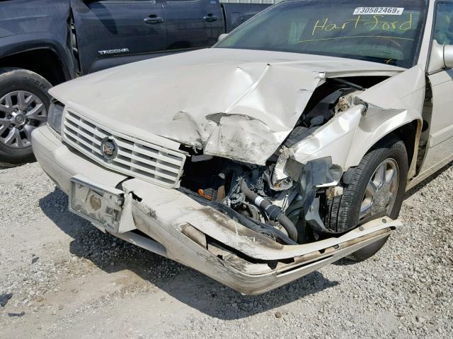 1G6ET12951B108749 - 2001 CADILLAC ELDORADO T WHITE photo 9