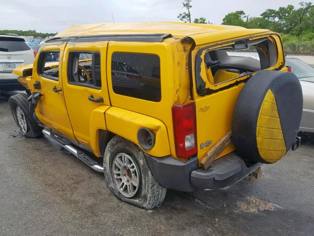 5GTDN136768272993 - 2006 HUMMER H3 YELLOW photo 3