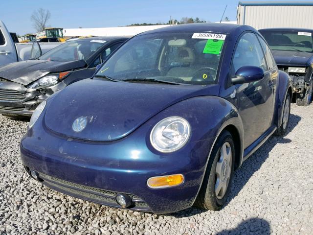 3VWCS21C51M421820 - 2001 VOLKSWAGEN NEW BEETLE BLUE photo 2