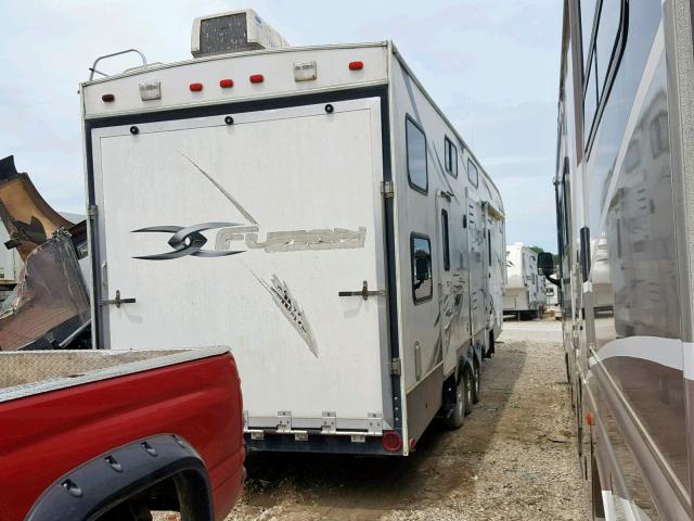 4YDF373278F810626 - 2008 KEYSTONE FUZION WHITE photo 4