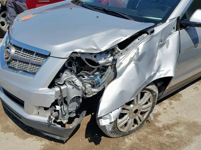 3GYFNAEY5BS638086 - 2011 CADILLAC SRX LUXURY SILVER photo 9