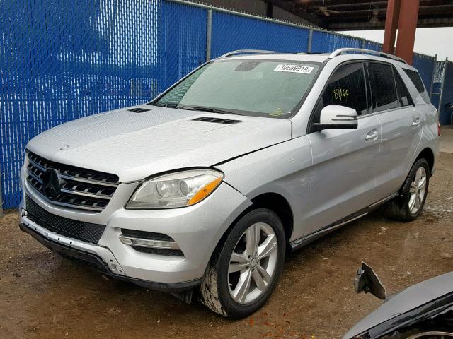 4JGDA5JB4DA114400 - 2013 MERCEDES-BENZ ML 350 SILVER photo 2