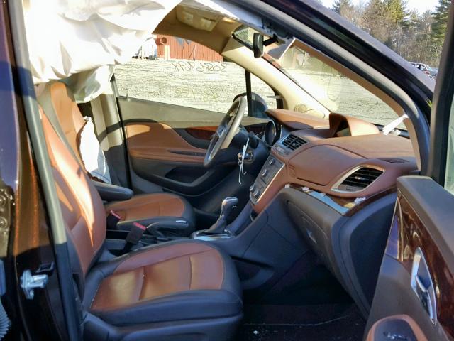 KL4CJGSB4FB239530 - 2015 BUICK ENCORE BROWN photo 5