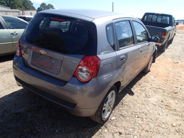 KL1TD6DE1BB196278 - 2011 CHEVROLET AVEO LS GRAY photo 4