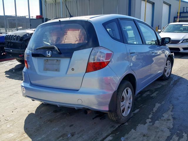 JHMGE88269C002026 - 2009 HONDA FIT BLUE photo 4