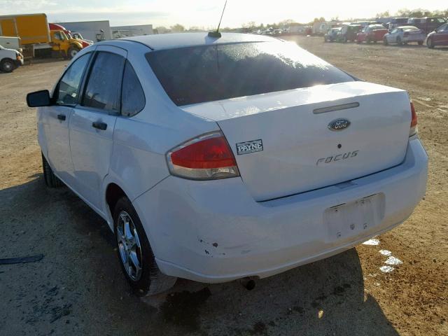 1FAHP34N18W119308 - 2008 FORD FOCUS S/SE WHITE photo 3