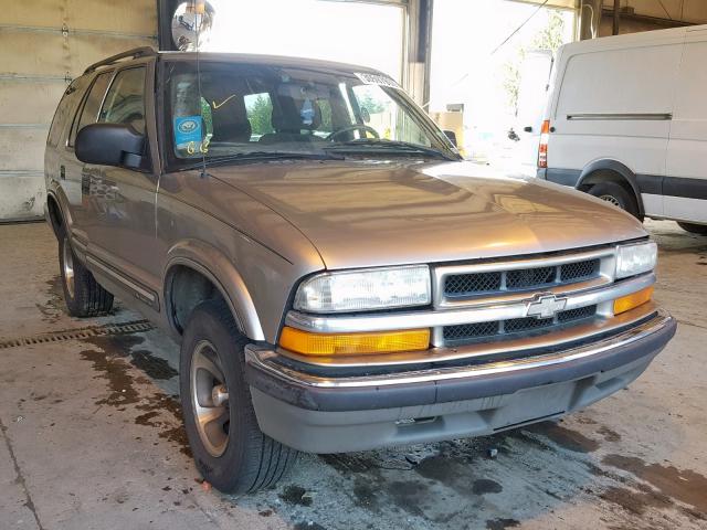 1GNCS13W612113526 - 2001 CHEVROLET BLAZER GOLD photo 1