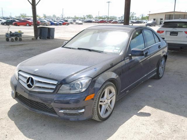 WDDGF4HB4DG103161 - 2013 MERCEDES-BENZ C 250 BLUE photo 2