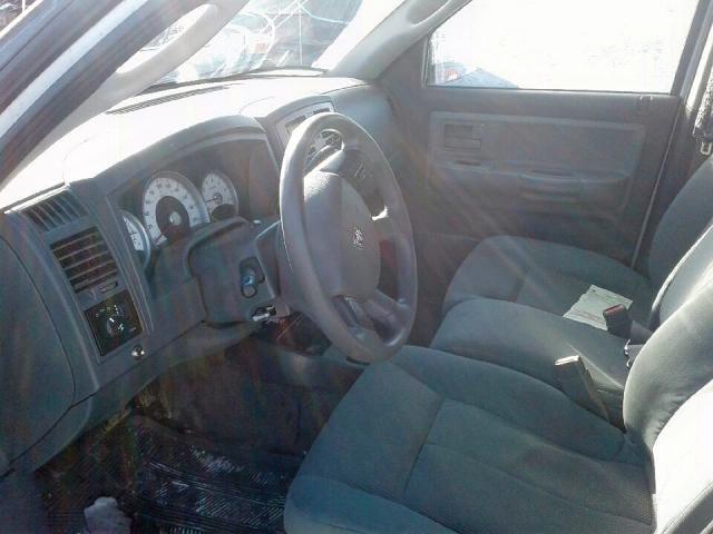 1D7HW48N75S234811 - 2005 DODGE DAKOTA QUA WHITE photo 5