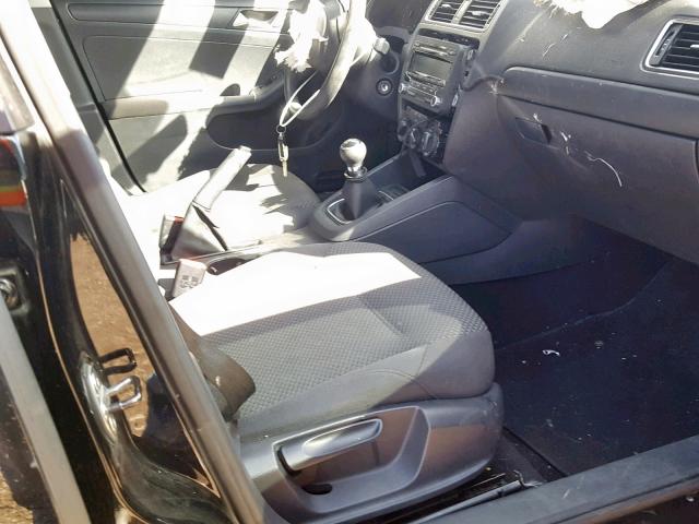 3VW1K7AJ2CM354325 - 2012 VOLKSWAGEN JETTA BASE BLACK photo 5