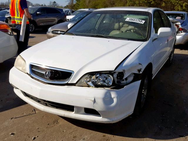 19UUA5665YA057003 - 2000 ACURA 3.2TL WHITE photo 2