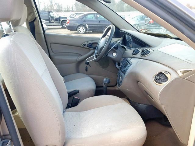 1FAFP38Z94W132323 - 2004 FORD FOCUS ZTS BEIGE photo 5