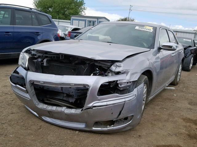 2C3CCAAG3EH276069 - 2014 CHRYSLER 300 SILVER photo 2