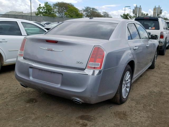 2C3CCAAG3EH276069 - 2014 CHRYSLER 300 SILVER photo 4