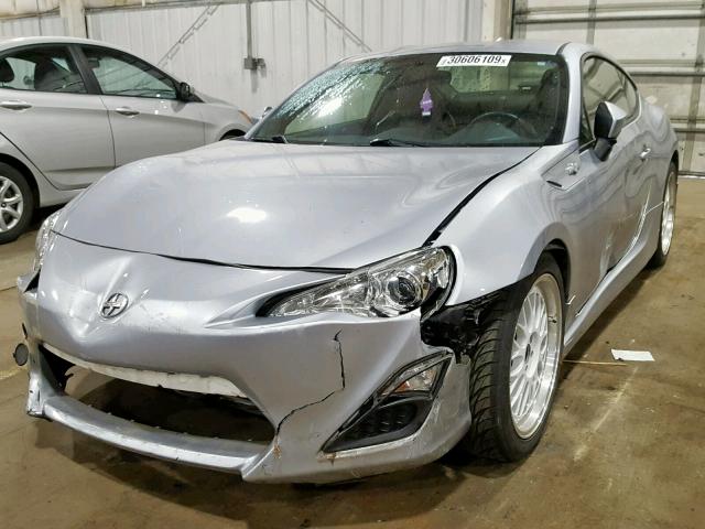 JF1ZNAA10F9703646 - 2015 TOYOTA SCION FR-S SILVER photo 2