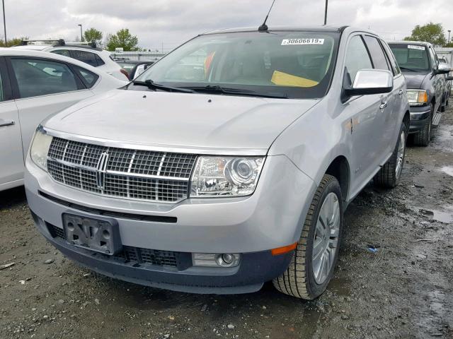 2LMDJ6JC9ABJ25248 - 2010 LINCOLN MKX SILVER photo 2