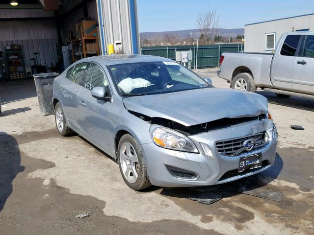 YV1612FS1D1222469 - 2013 VOLVO S60 T5 SILVER photo 1