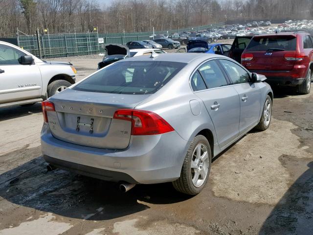 YV1612FS1D1222469 - 2013 VOLVO S60 T5 SILVER photo 4