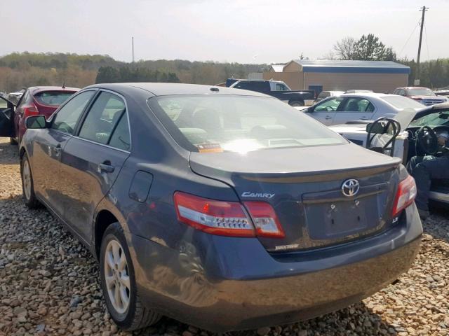 4T1BF3EK2BU599087 - 2011 TOYOTA CAMRY BASE GRAY photo 3