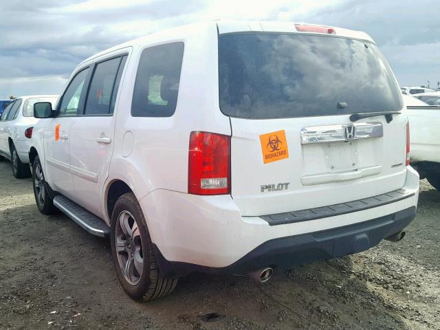 5FNYF3H32FB005146 - 2015 HONDA PILOT SE WHITE photo 3