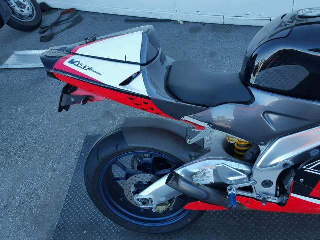 ZD4MEE014YS000175 - 2000 APRILIA RSV BLACK photo 6