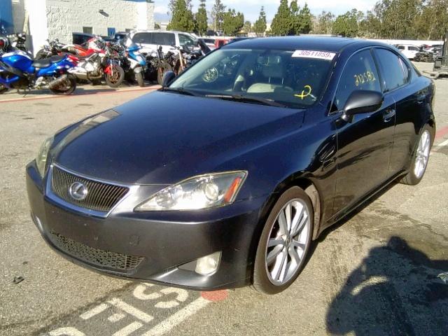 JTHBE262462002733 - 2006 LEXUS IS 350 GRAY photo 2