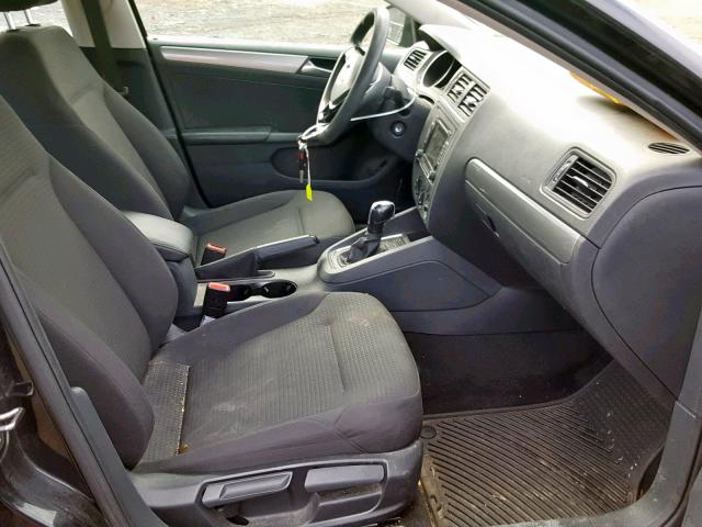 3VW2K7AJ3FM342855 - 2015 VOLKSWAGEN JETTA BASE GRAY photo 5