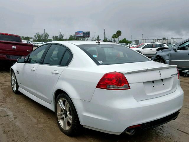 6G2ER57779L217947 - 2009 PONTIAC G8 WHITE photo 3