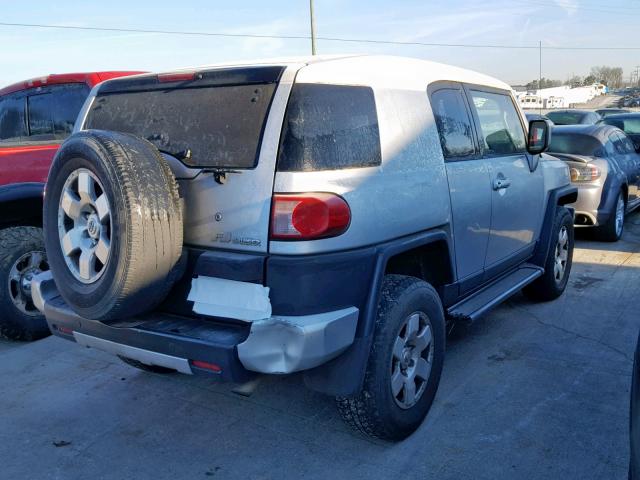 JTEBU11F570069360 - 2007 TOYOTA FJ CRUISER SILVER photo 4