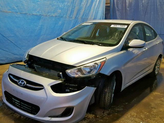 KMHCT4AE5HU174491 - 2017 HYUNDAI ACCENT SE SILVER photo 2