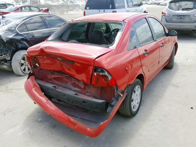 1FAFP34N37W236233 - 2007 FORD FOCUS ZX4 RED photo 4