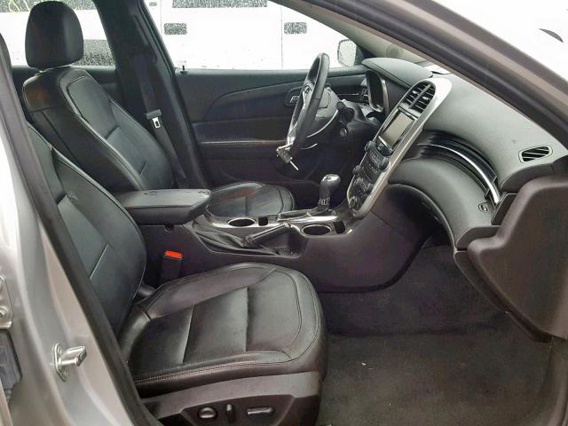 1G11E5SA8GF136594 - 2016 CHEVROLET MALIBU LIM 银色 照片 5