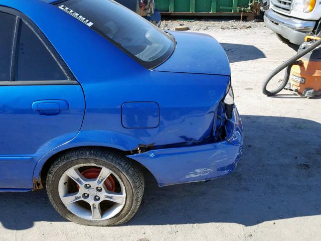 JM1BJ225531209775 - 2003 MAZDA PROTEGE DX BLUE photo 9