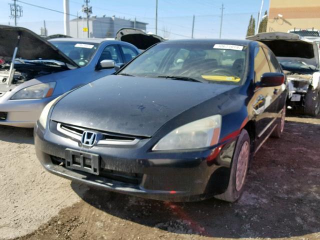 1HGCM56195A814231 - 2005 HONDA ACCORD DX BLACK photo 2