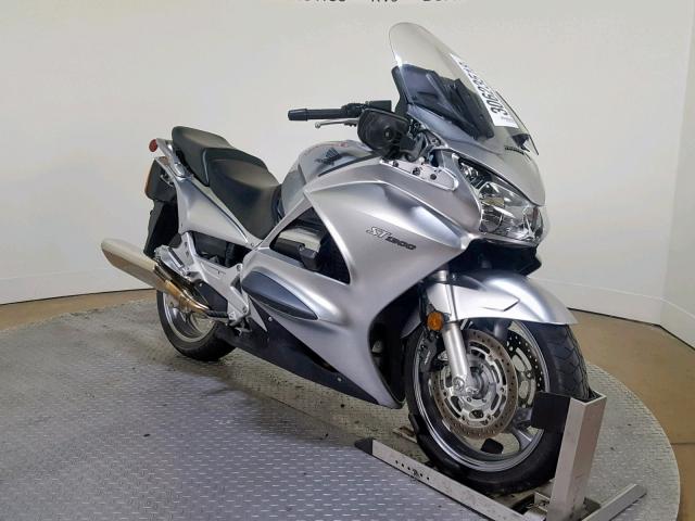 JH2SC51017M500173 - 2007 HONDA ST1300 SILVER photo 2