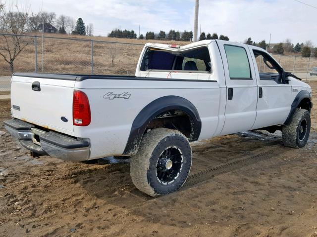 1FTWW31Y25EB29981 - 2005 FORD F350 SRW S WHITE photo 4