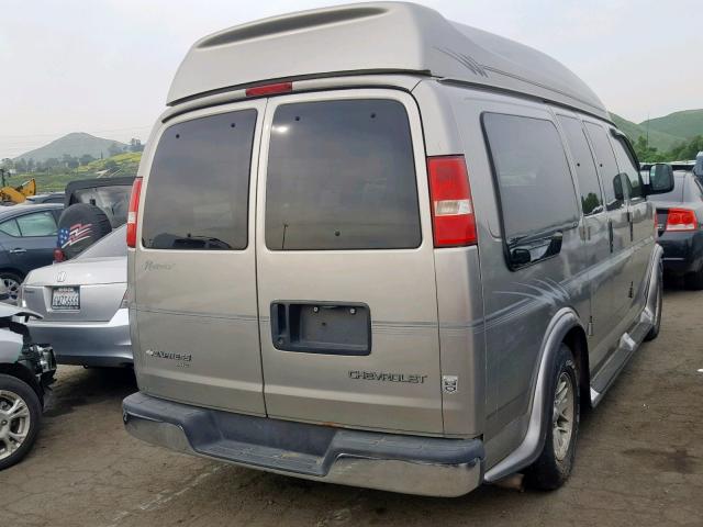 1GBFH15T131151735 - 2003 CHEVROLET EXPRESS G1 SILVER photo 4