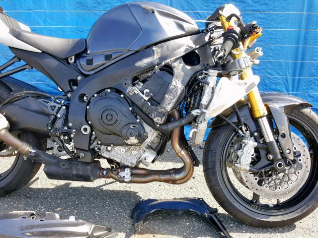 JS1GR7MA8F2101424 - 2015 SUZUKI GSX-R750 GRAY photo 9