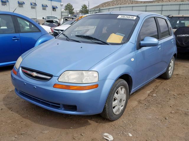 KL1TD62655B388514 - 2005 CHEVROLET AVEO BASE Көк фото 2
