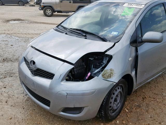 JTDKT4K35A5279190 - 2010 TOYOTA YARIS SILVER photo 9