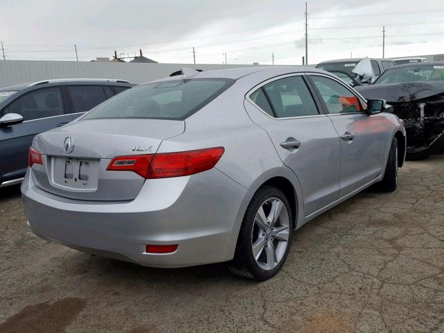 19VDE1F52DE003029 - 2013 ACURA ILX 20 PRE SILVER photo 4