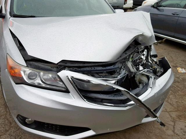 19VDE1F52DE003029 - 2013 ACURA ILX 20 PRE SILVER photo 7