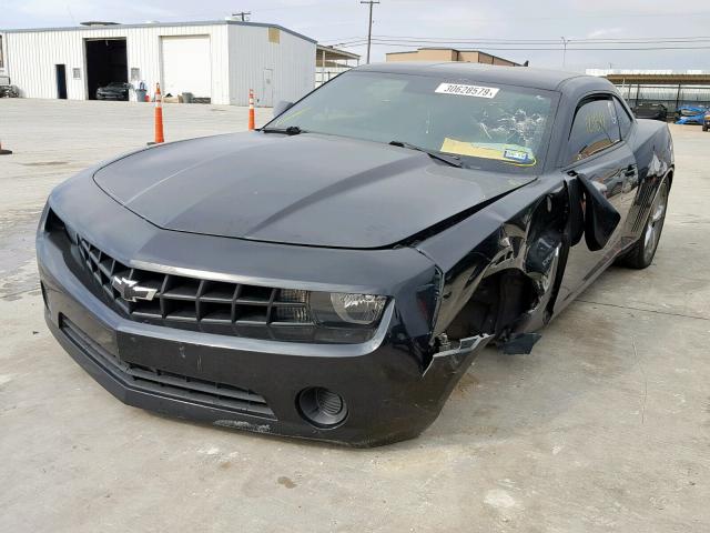 2G1FA1EV5A9190783 - 2010 CHEVROLET CAMARO LS BLACK photo 2