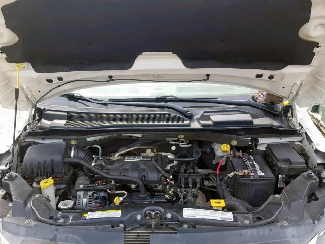 2V4RW3D12AR407776 - 2010 VOLKSWAGEN ROUTAN SE WHITE photo 7