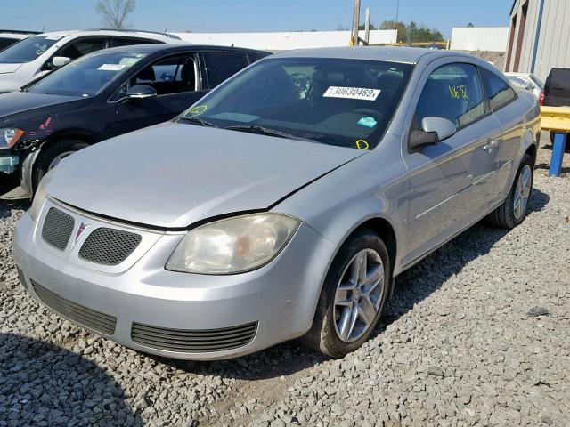 1G2AL15F177123116 - 2007 PONTIAC G5 SILVER photo 2