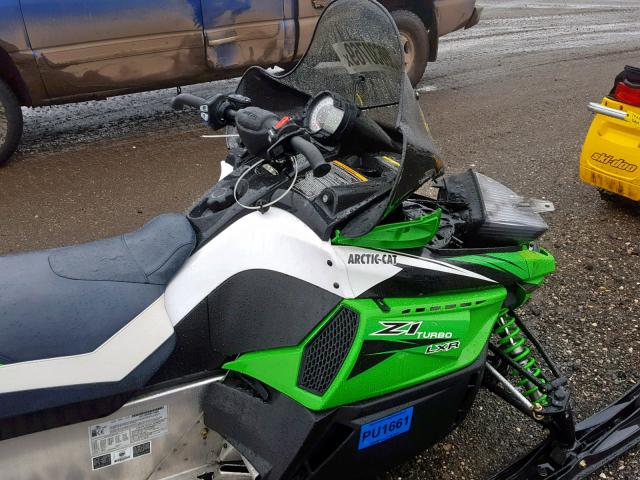 4UF11SNW2BT110035 - 2011 ARCT SNOWMOBILE GREEN photo 5